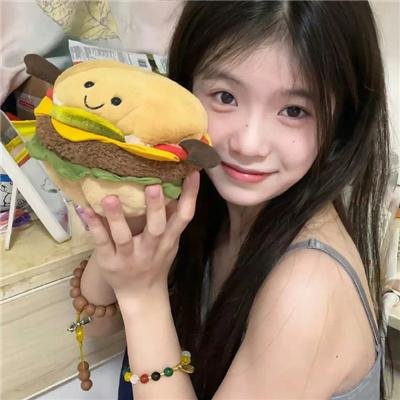 离婚带娃，被四帅总裁宠上天